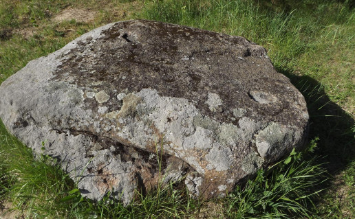 7_akmuo su dievo peda (1).jpg